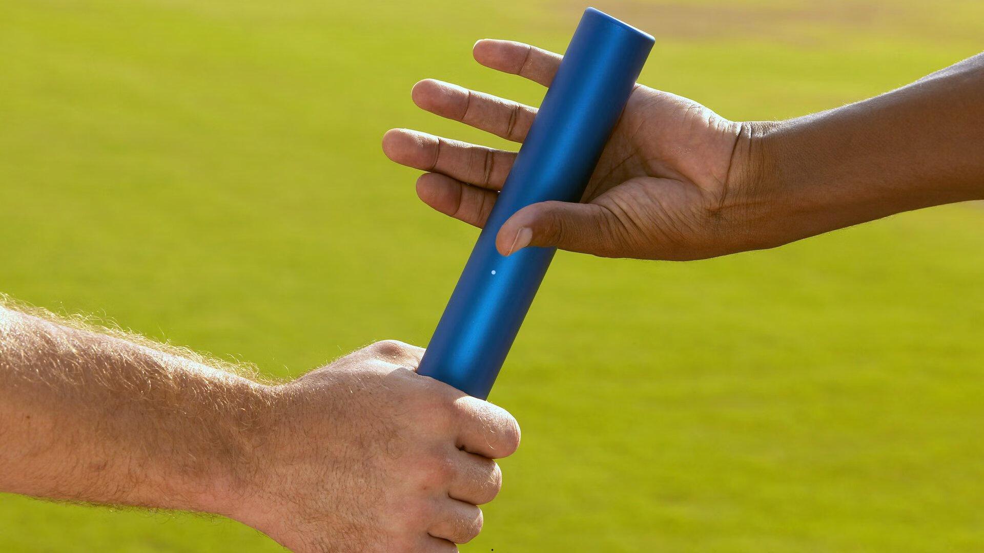 赛场焦点,大莫卢卡共赏艾顿之战,开拓者新援操作看懵众人