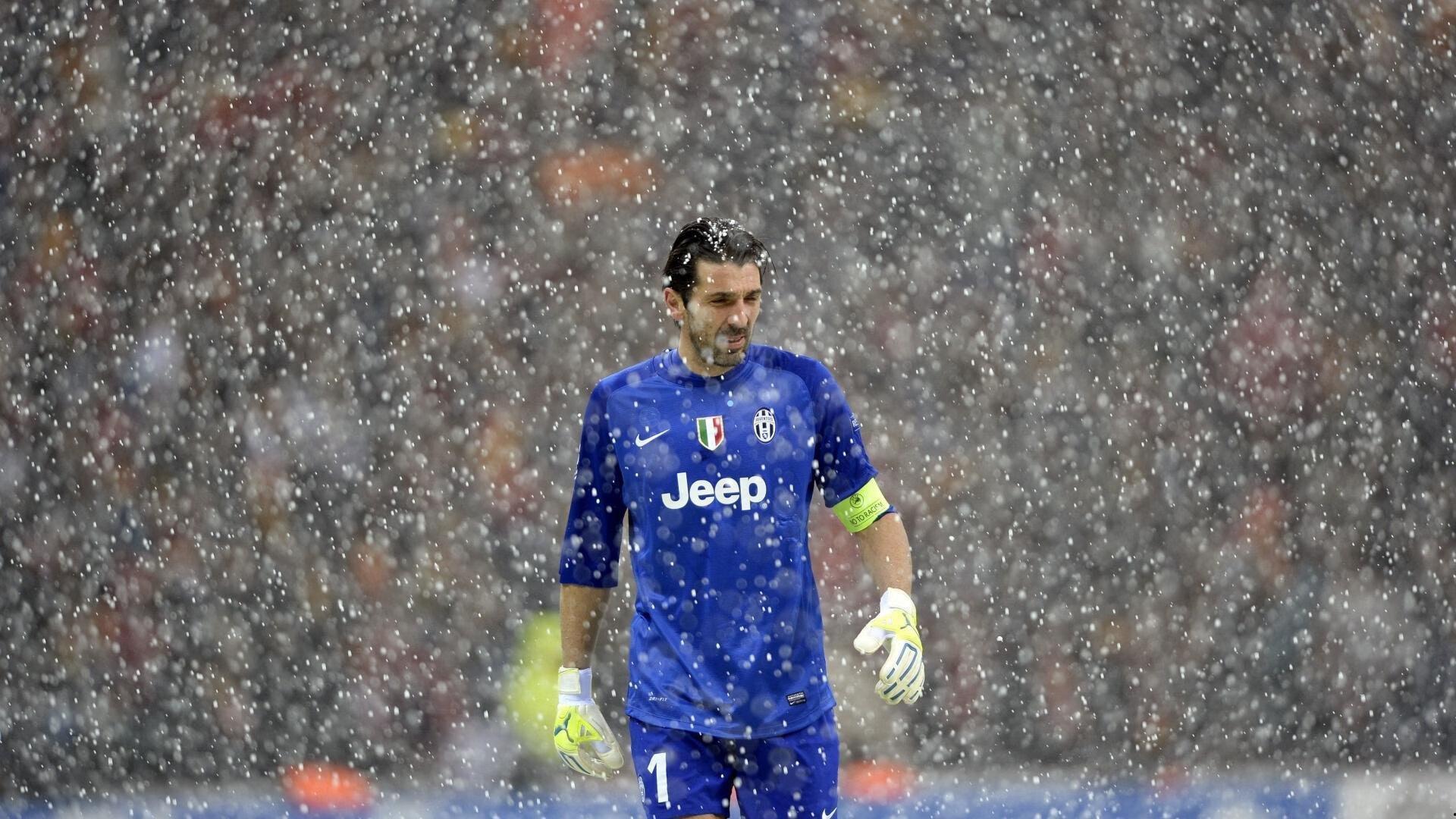 大连鲲城新赛季教练团队全面揭晓,张耀坤挂帅重塑球队,朱挺担任进攻助理,王耀鹏球员教练双角色